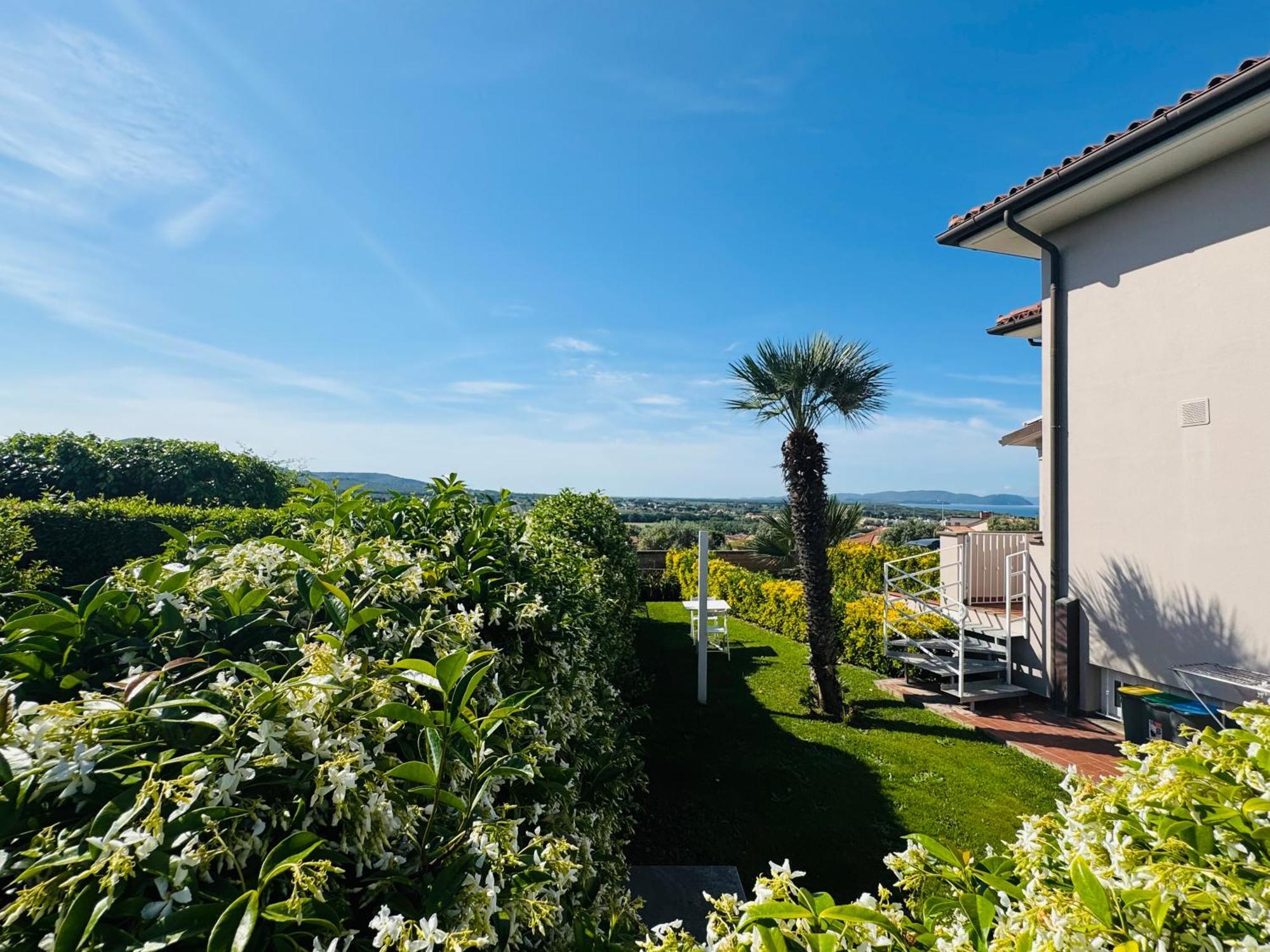 Casaserena San Vincenzo Exterior photo