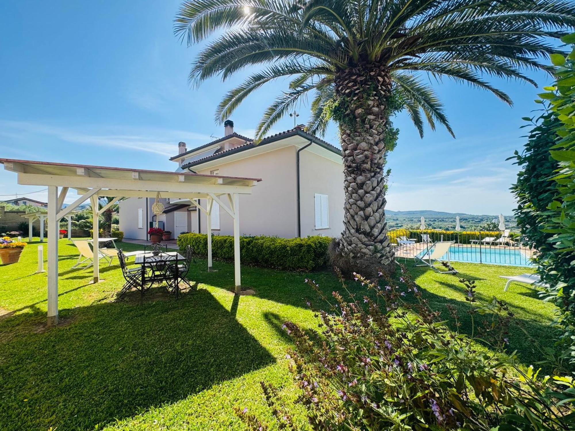 Casaserena San Vincenzo Exterior photo